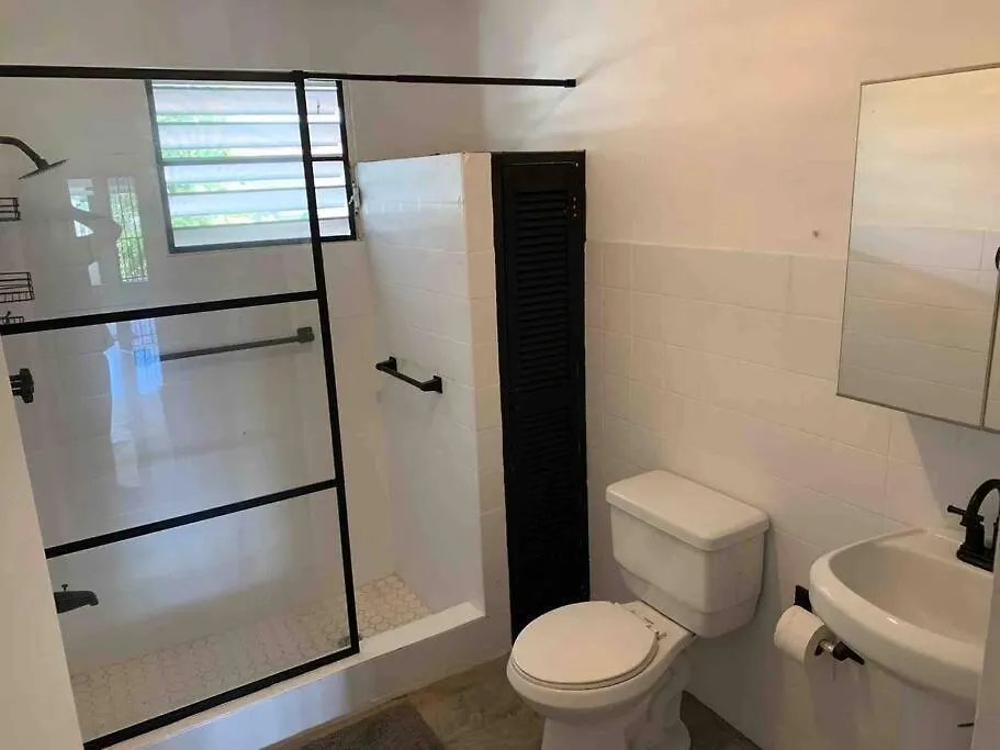 Homestay Private Rooms In Duplex Home 4 Bath Fq Beds 1-3Ppl San Juan
