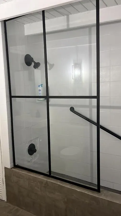 Private Rooms In Duplex Home 4 Bath Fq Beds 1-3Ppl San Juan